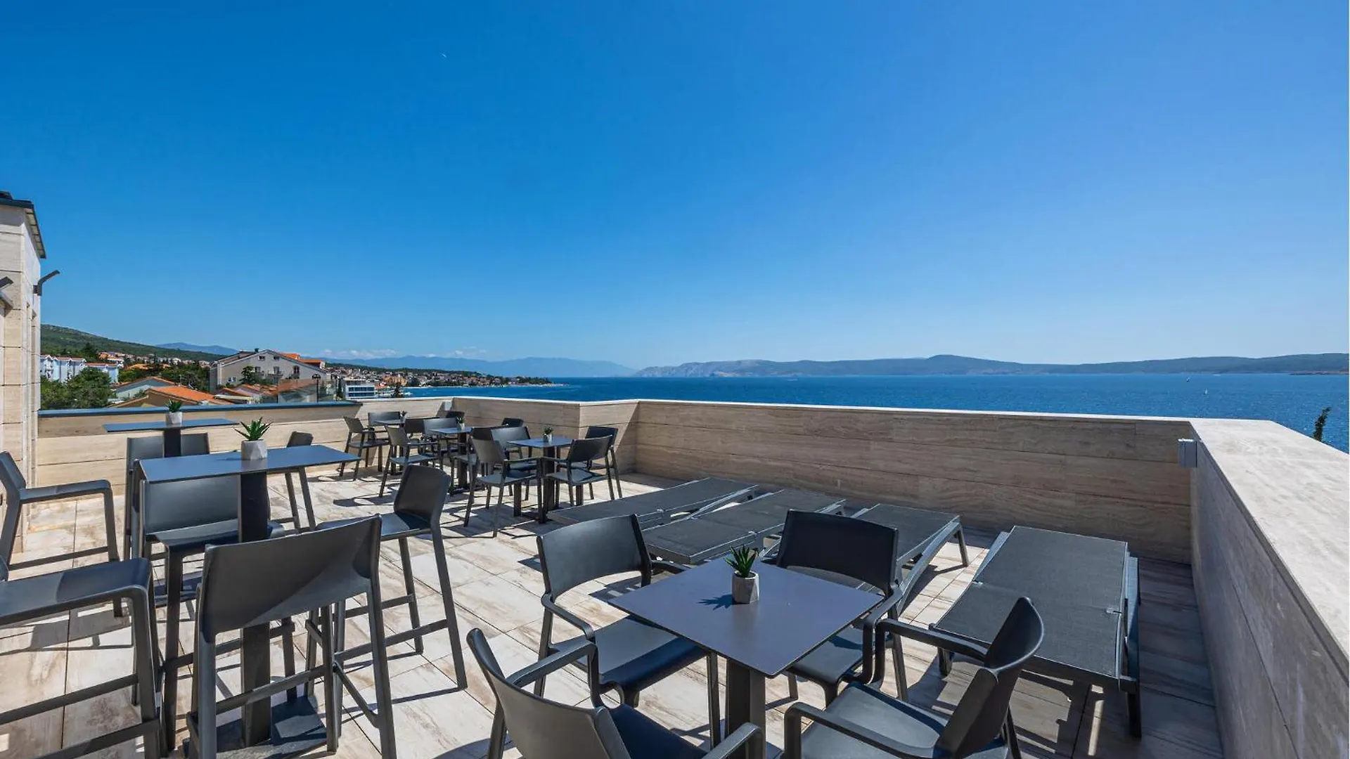 Gorgeous Apartment In Crikvenica