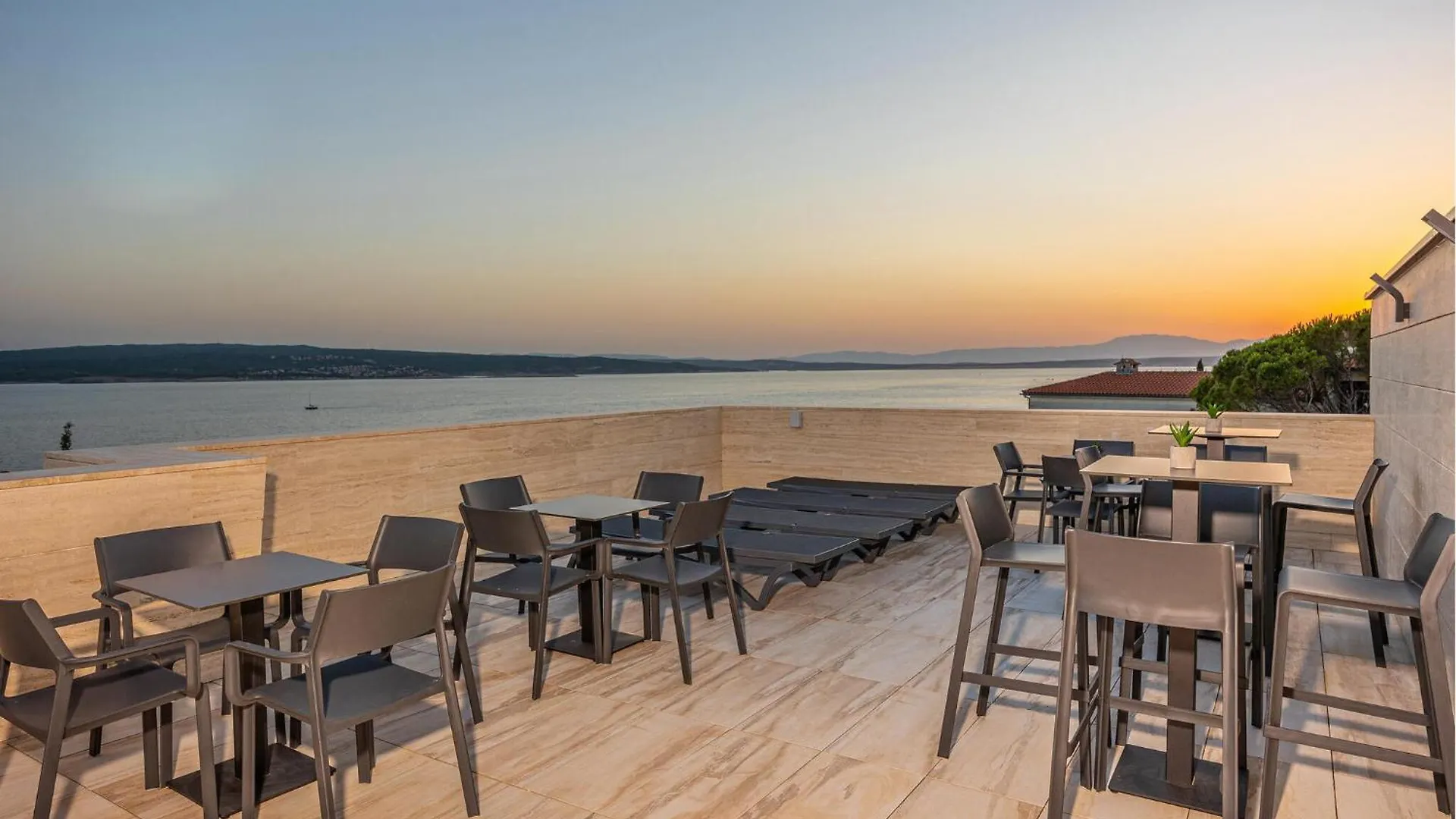 Gorgeous Apartment In Crikvenica